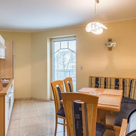 Strandnahe Und Geraeumige Mit 3 Schlafzimmern Strandburg