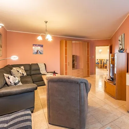 Appartamento Strandnahe Und Geraeumige Mit 3 Schlafzimmern Strandburg