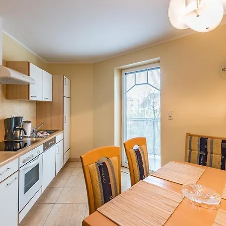 Strandnahe Und Geraeumige Mit 3 Schlafzimmern Strandburg Ostseebad Kühlungsborn