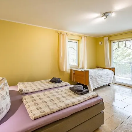 Strandnahe Und Geraeumige Mit 3 Schlafzimmern Strandburg Apartmán Ostseebad Kühlungsborn