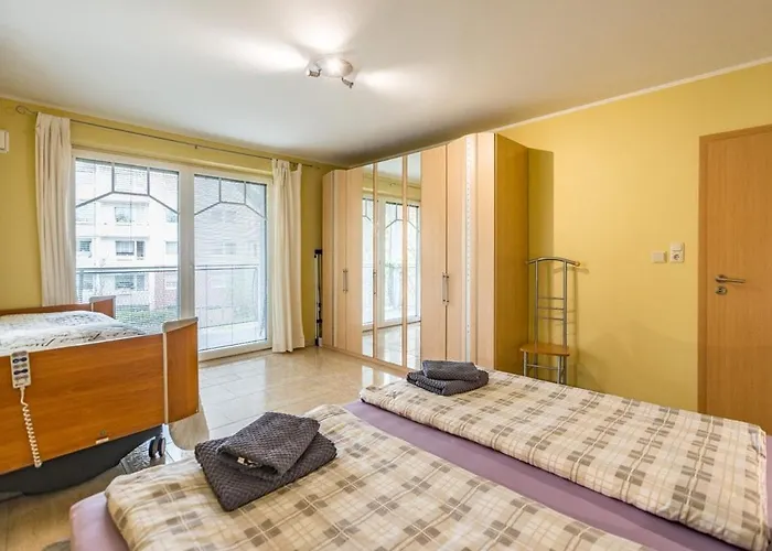 Strandnahe Und Geraeumige Mit 3 Schlafzimmern Strandburg Apartment