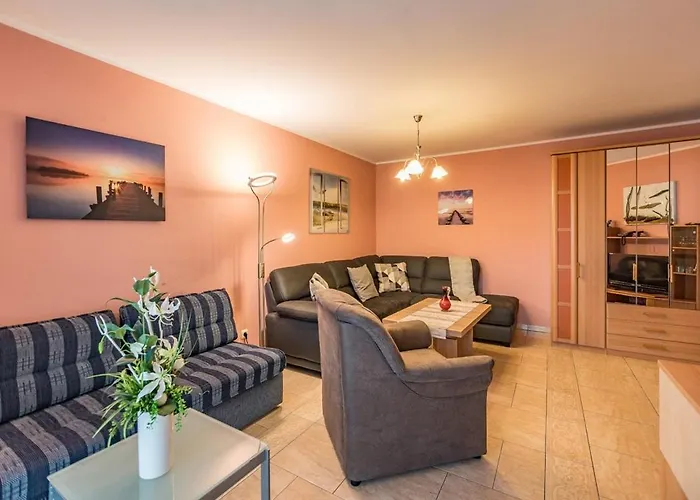 Strandnahe Und Geraeumige Mit 3 Schlafzimmern Strandburg Apartment